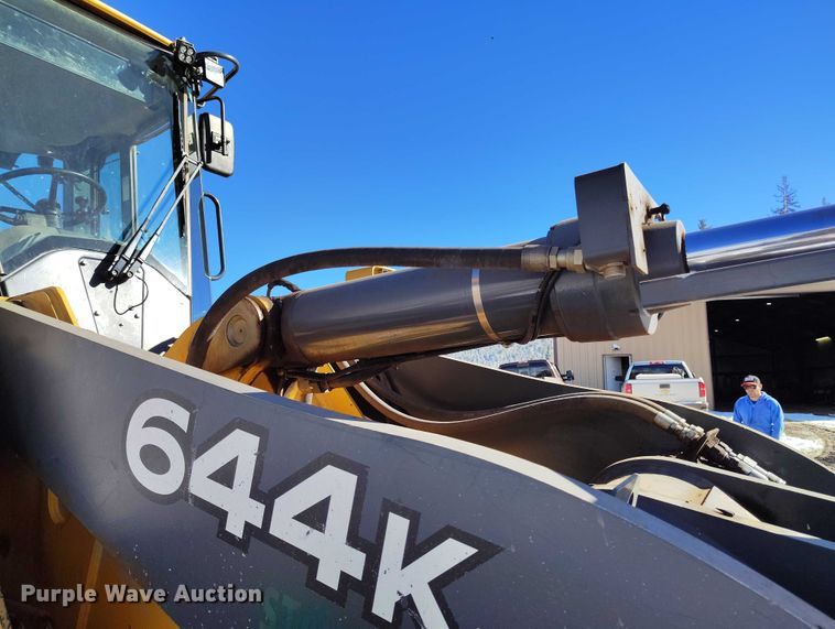 image for item DT0782 2012 John Deere 644K wheel loader