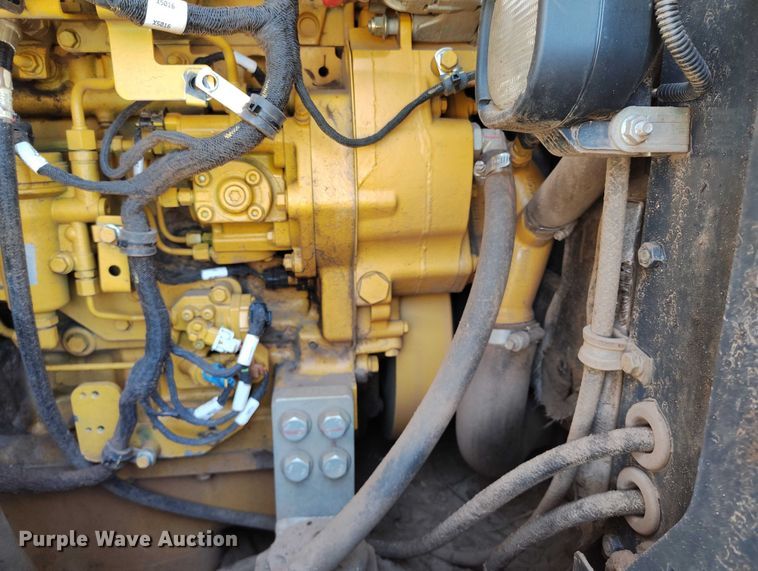 image for item DT0782 2012 John Deere 644K wheel loader