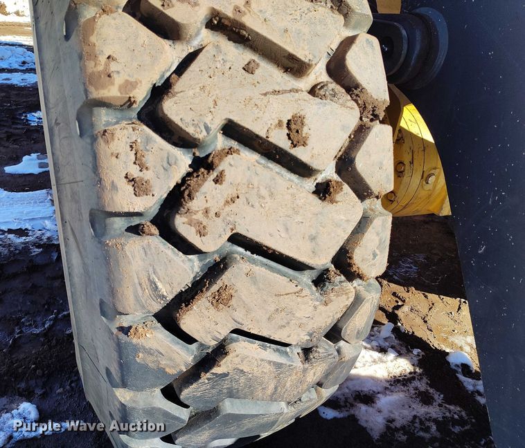 image for item DT0782 2012 John Deere 644K wheel loader