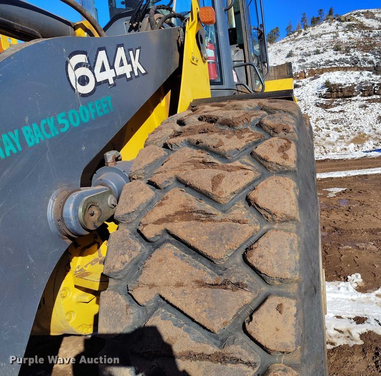 image for item DT0782 2012 John Deere 644K wheel loader