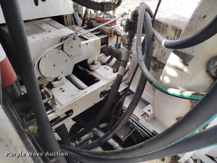 image for item DT0796 2009 International 7400 hydrovac truck