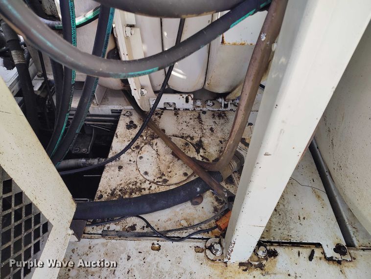 image for item DT0796 2009 International 7400 hydrovac truck