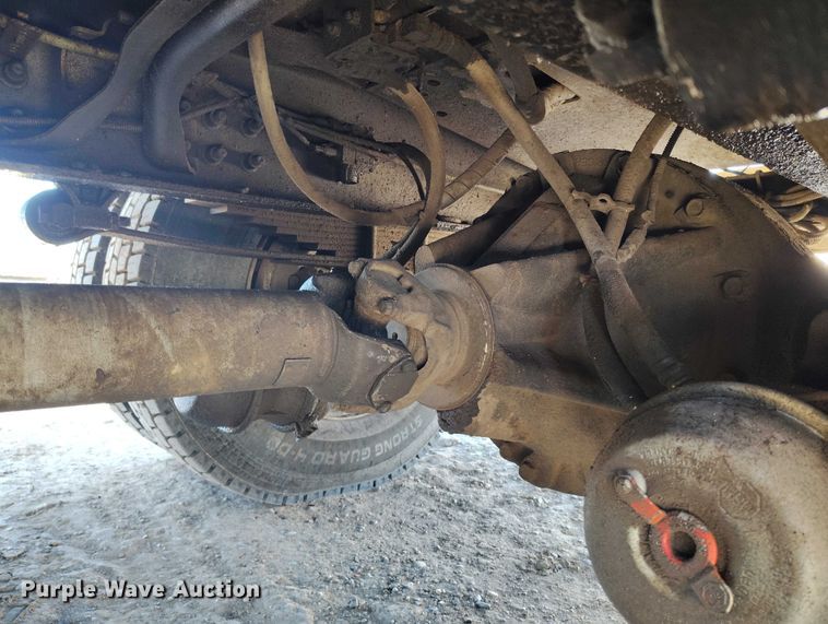 image for item DT0796 2009 International 7400 hydrovac truck