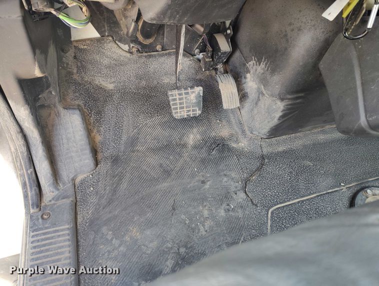 image for item DT0796 2009 International 7400 hydrovac truck