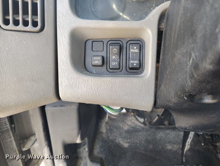 image for item DT0796 2009 International 7400 hydrovac truck