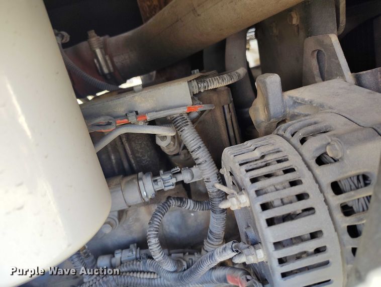 image for item DT0796 2009 International 7400 hydrovac truck