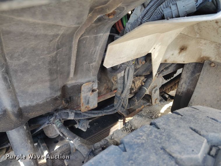 image for item DT0796 2009 International 7400 hydrovac truck