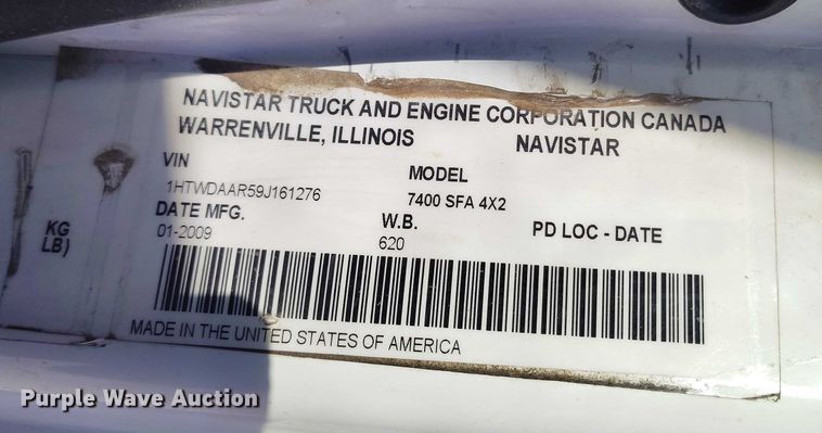 image for item DT0796 2009 International 7400 hydrovac truck