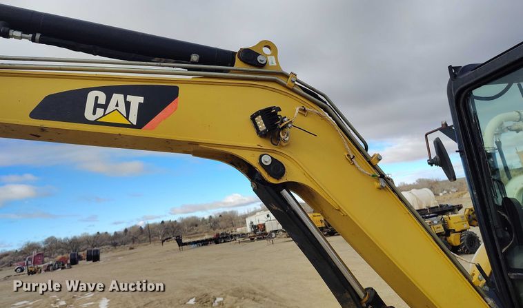 image for item DT0797 2011 Caterpillar 304D CR mini excavator