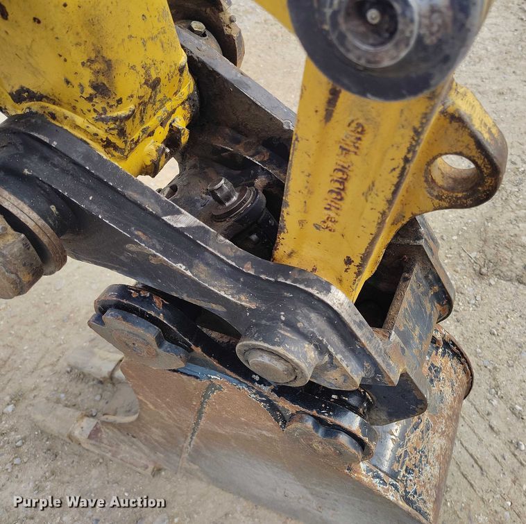 image for item DT0797 2011 Caterpillar 304D CR mini excavator