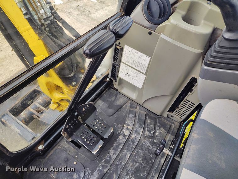 image for item DT0797 2011 Caterpillar 304D CR mini excavator