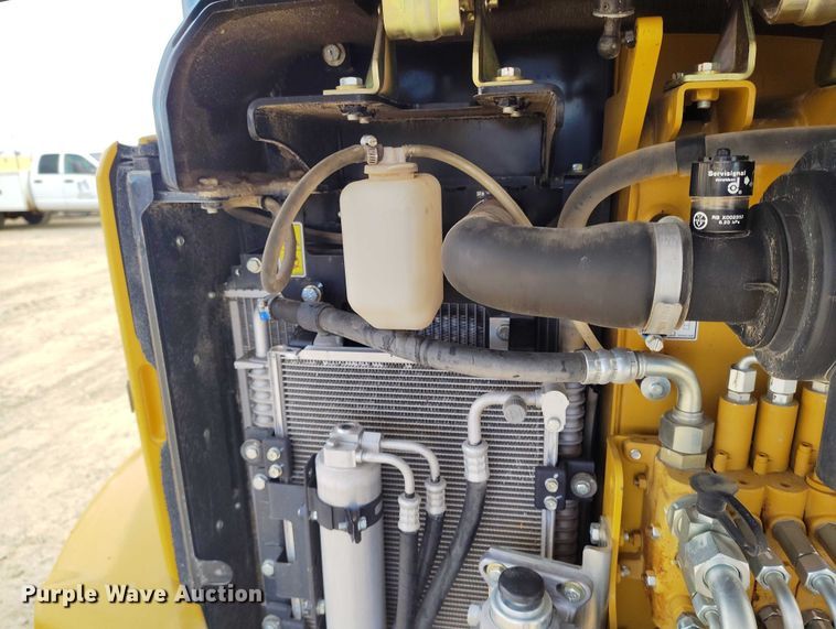 image for item DT0797 2011 Caterpillar 304D CR mini excavator