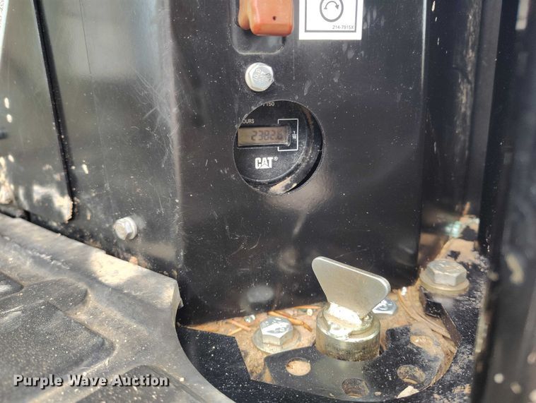 image for item DT0797 2011 Caterpillar 304D CR mini excavator