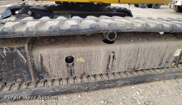 image for item DT0797 2011 Caterpillar 304D CR mini excavator