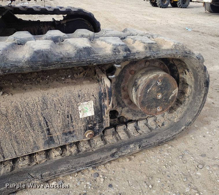 image for item DT0797 2011 Caterpillar 304D CR mini excavator