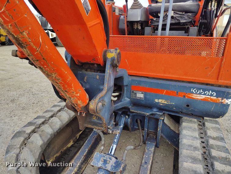 image for item DT0798 1999 Kubota KX91-2 mini excavator