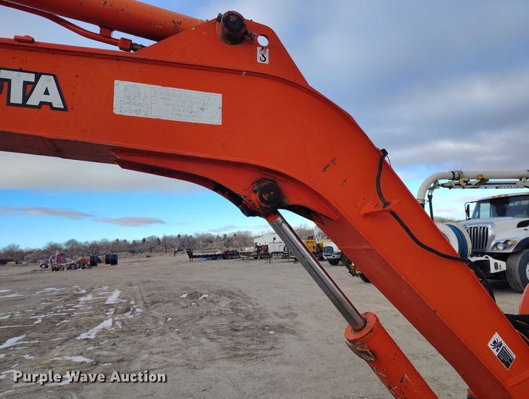 image for item DT0798 1999 Kubota KX91-2 mini excavator