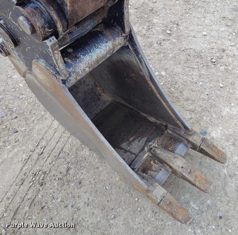 image for item DT0798 1999 Kubota KX91-2 mini excavator