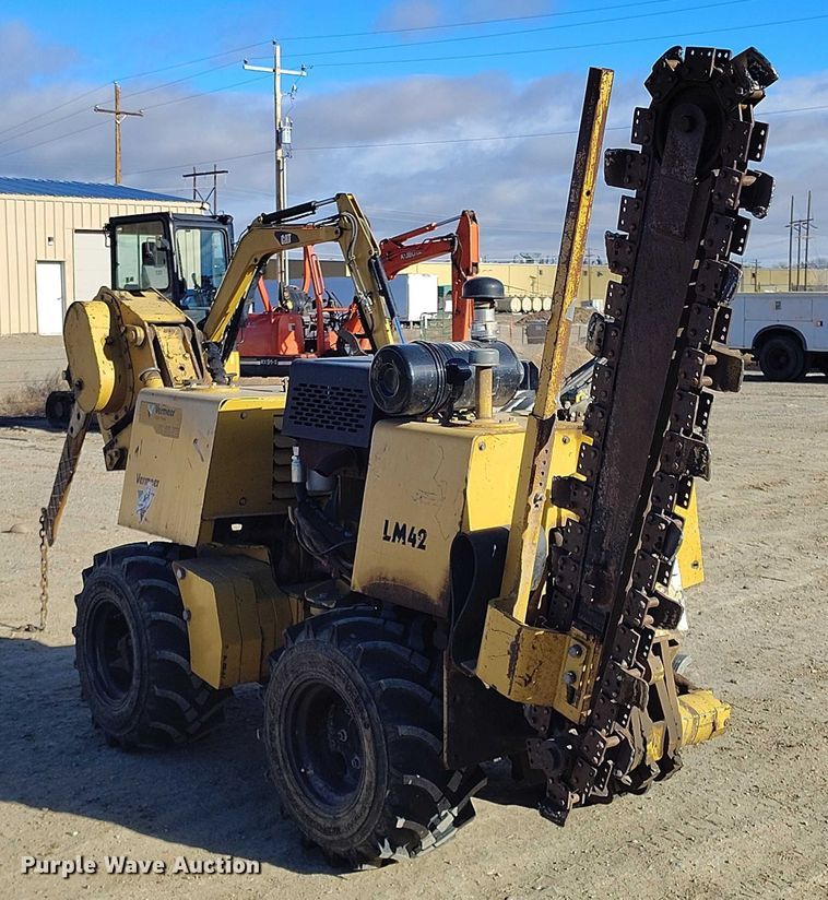 image for item DT0804 2001 Vermeer LM42 trencher