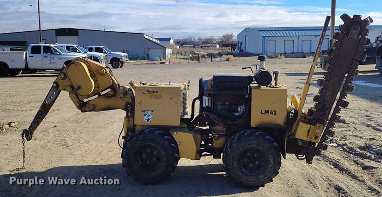 image for item DT0804 2001 Vermeer LM42 trencher