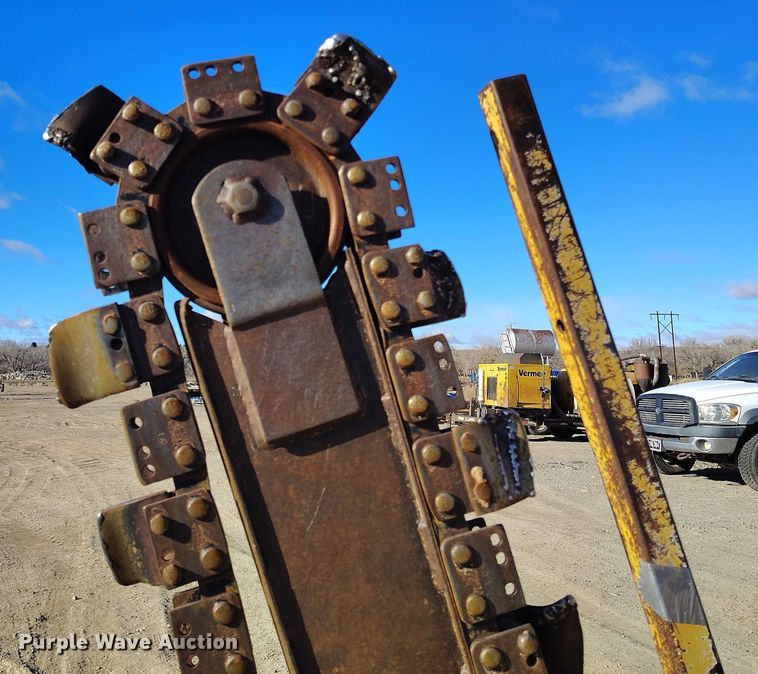 image for item DT0804 2001 Vermeer LM42 trencher