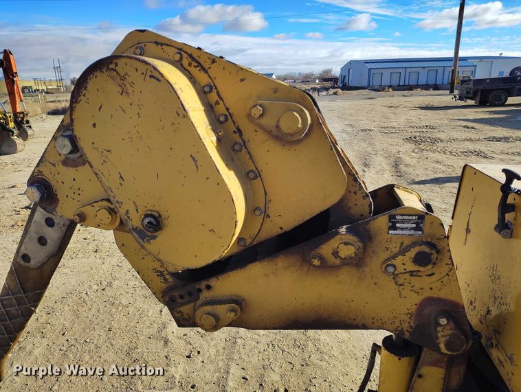 image for item DT0804 2001 Vermeer LM42 trencher