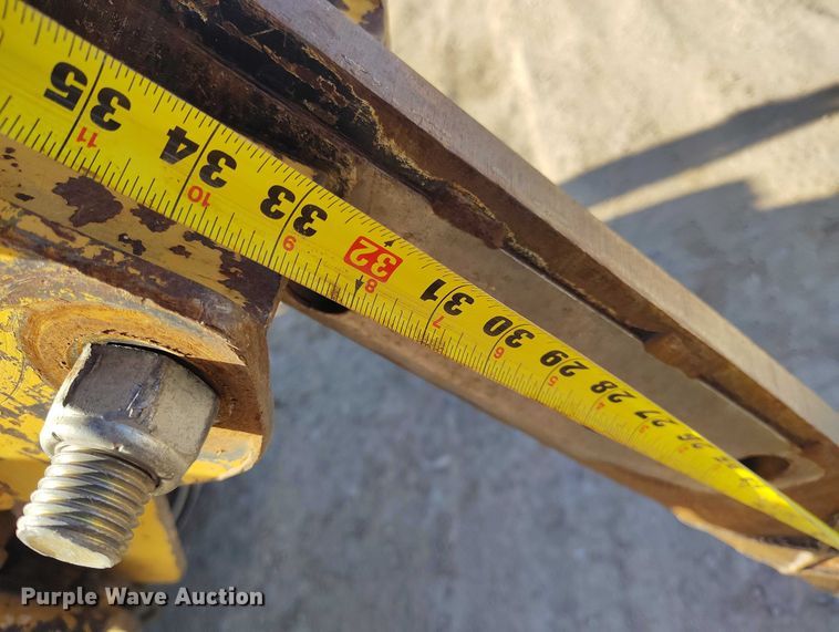 image for item DT0804 2001 Vermeer LM42 trencher