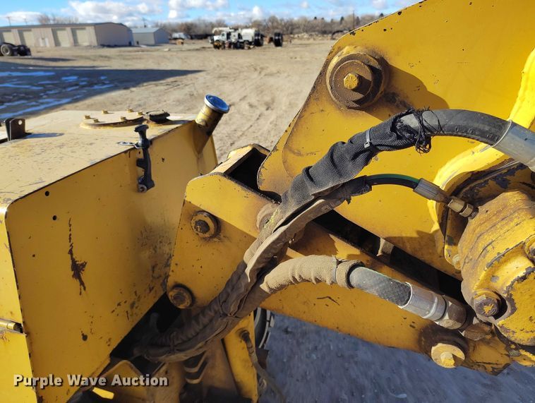 image for item DT0804 2001 Vermeer LM42 trencher