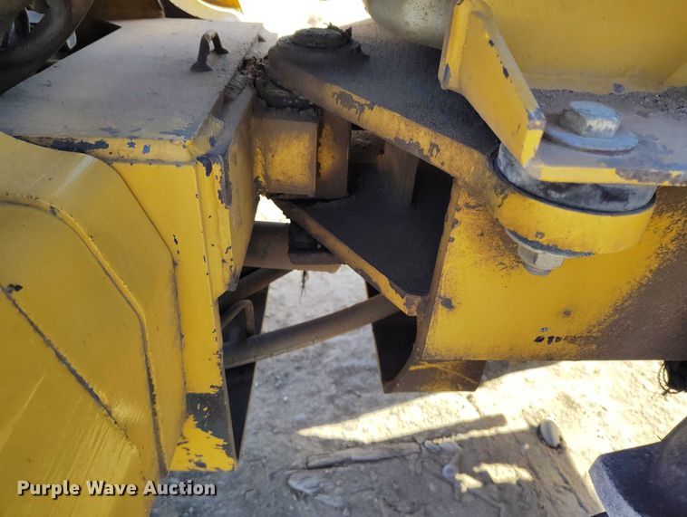 image for item DT0804 2001 Vermeer LM42 trencher