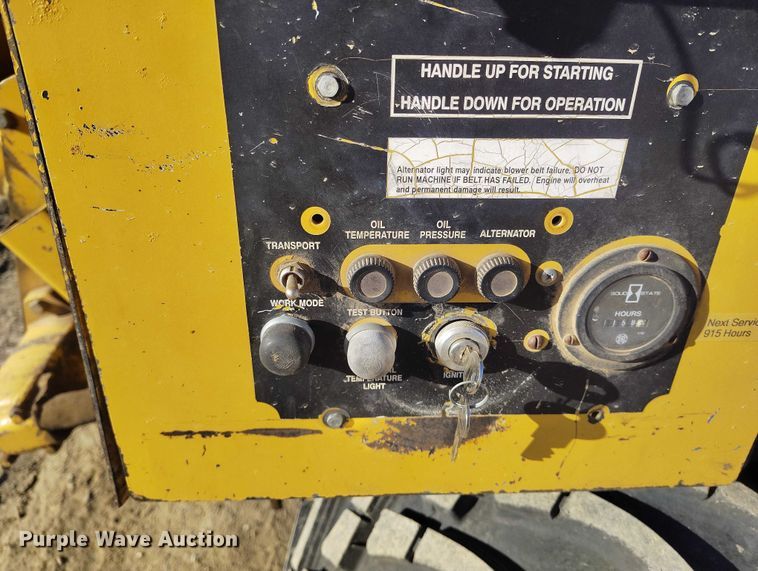 image for item DT0804 2001 Vermeer LM42 trencher