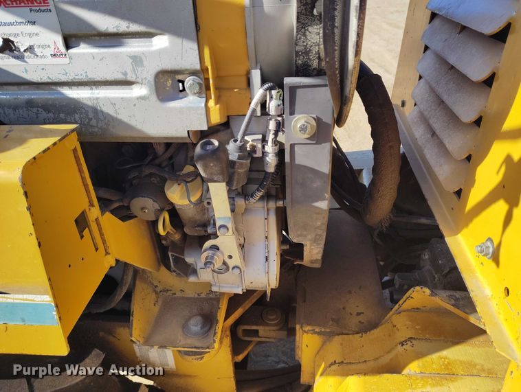 image for item DT0804 2001 Vermeer LM42 trencher