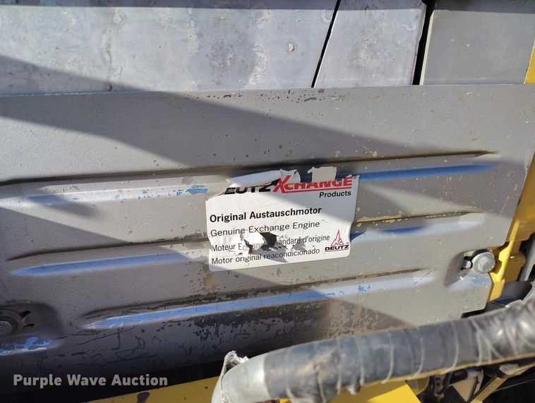 image for item DT0804 2001 Vermeer LM42 trencher