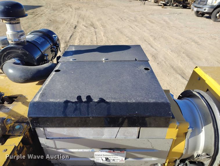 image for item DT0804 2001 Vermeer LM42 trencher