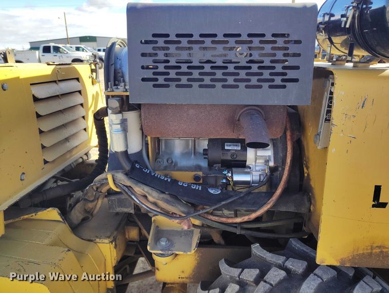 image for item DT0804 2001 Vermeer LM42 trencher