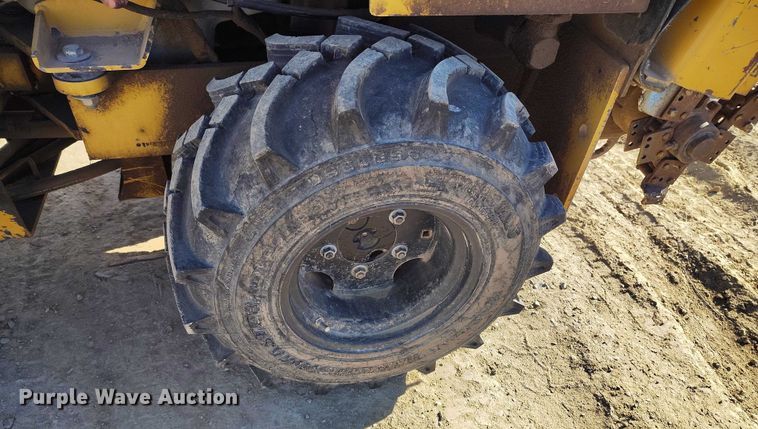 image for item DT0804 2001 Vermeer LM42 trencher