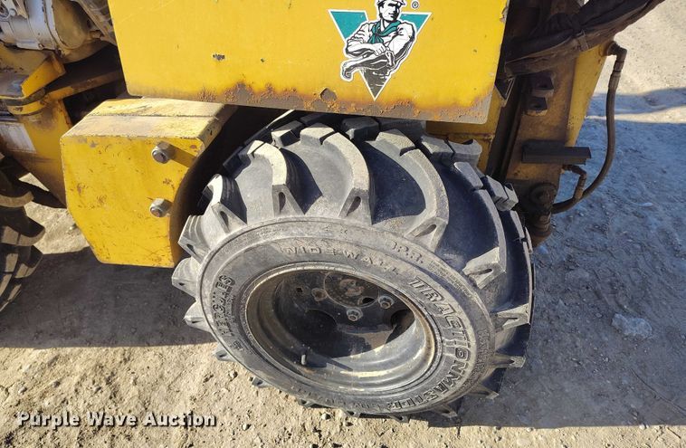 image for item DT0804 2001 Vermeer LM42 trencher