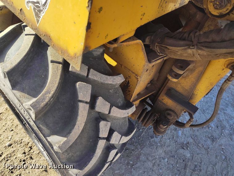 image for item DT0804 2001 Vermeer LM42 trencher