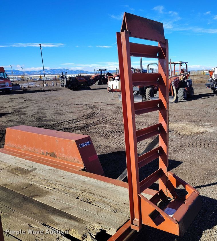 image for item DT0808 2019 Towmaster TC-9D 