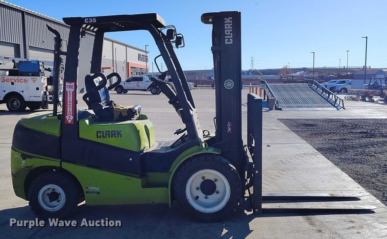 image for item DT0809 Clark C35D forklift