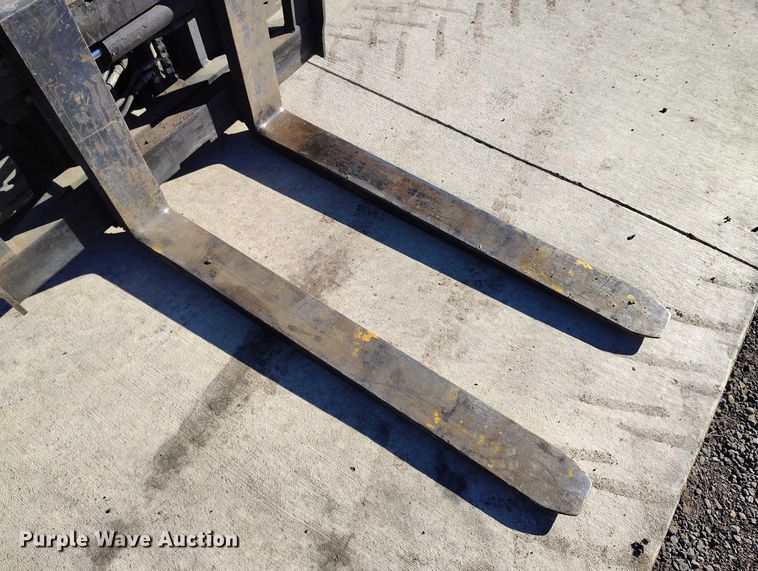 image for item DT0809 Clark C35D forklift