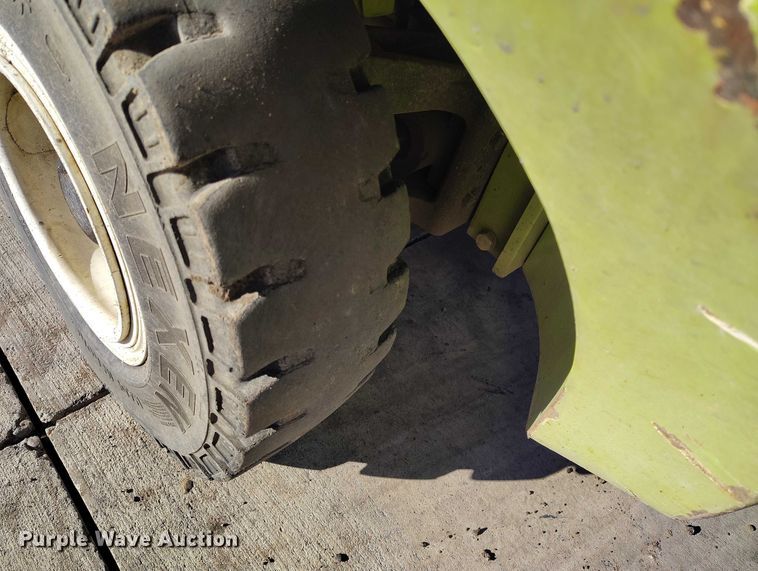 image for item DT0809 Clark C35D forklift