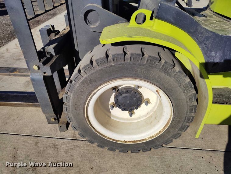 image for item DT0809 Clark C35D forklift