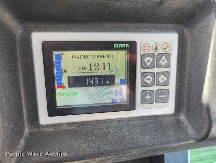 image for item DT0810 Clark C70D forklift