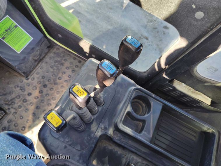 image for item DT0810 Clark C70D forklift