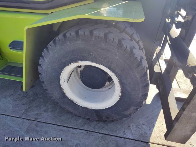 image for item DT0810 Clark C70D forklift