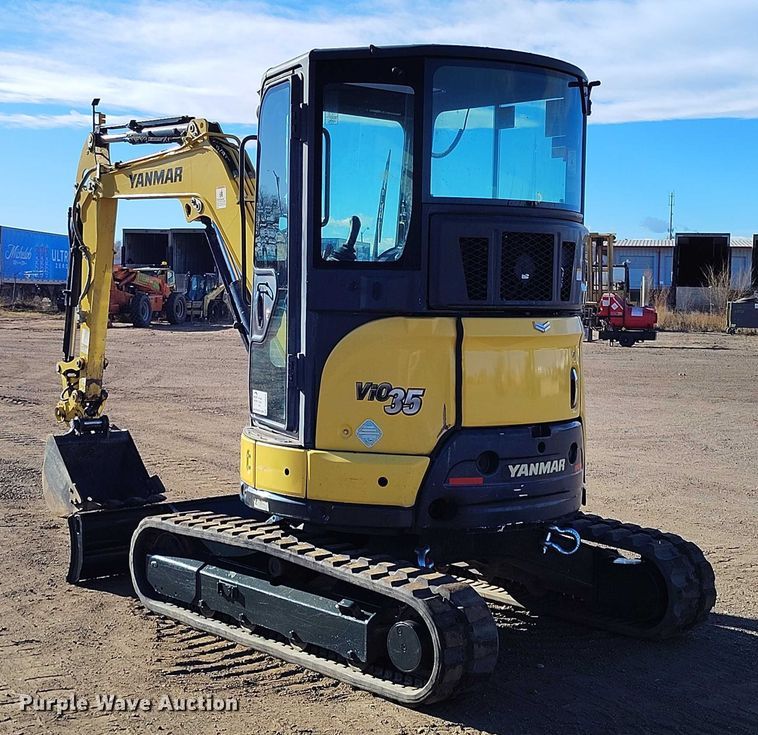 image for item DT0814 Yanmar VIO35-6A mini excavator