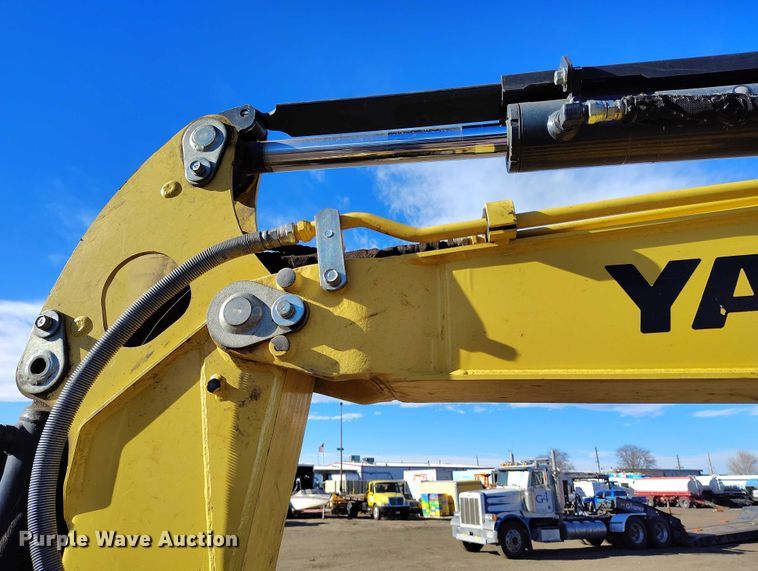 image for item DT0814 Yanmar VIO35-6A mini excavator