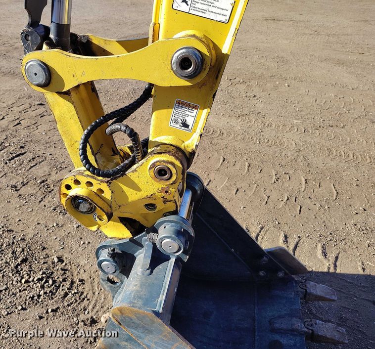 image for item DT0814 Yanmar VIO35-6A mini excavator