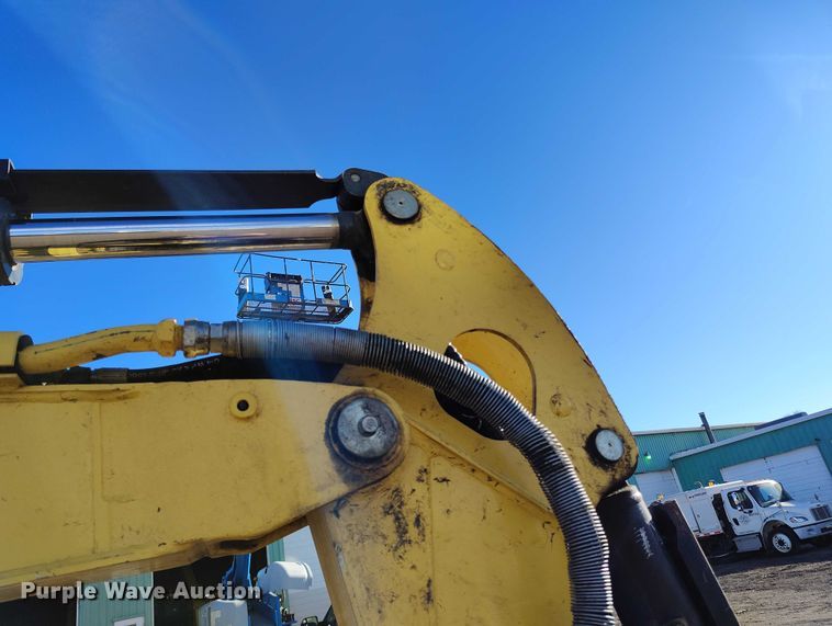 image for item DT0814 Yanmar VIO35-6A mini excavator