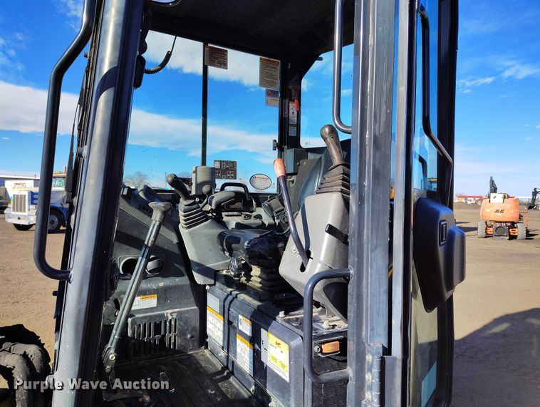 image for item DT0814 Yanmar VIO35-6A mini excavator